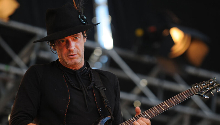 Gustavo Cerati fue elegido por Billboard entre los mejores cantantes de rock de la historia